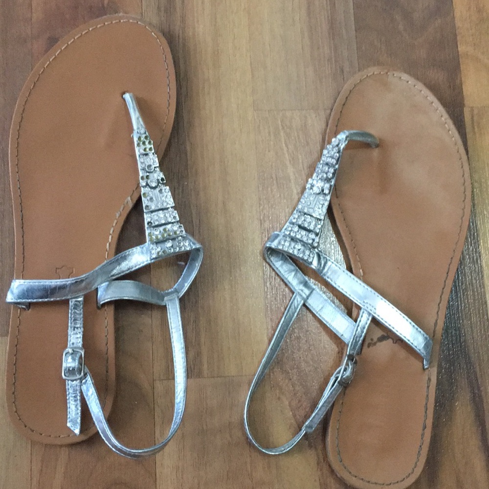 Basic silver sandals